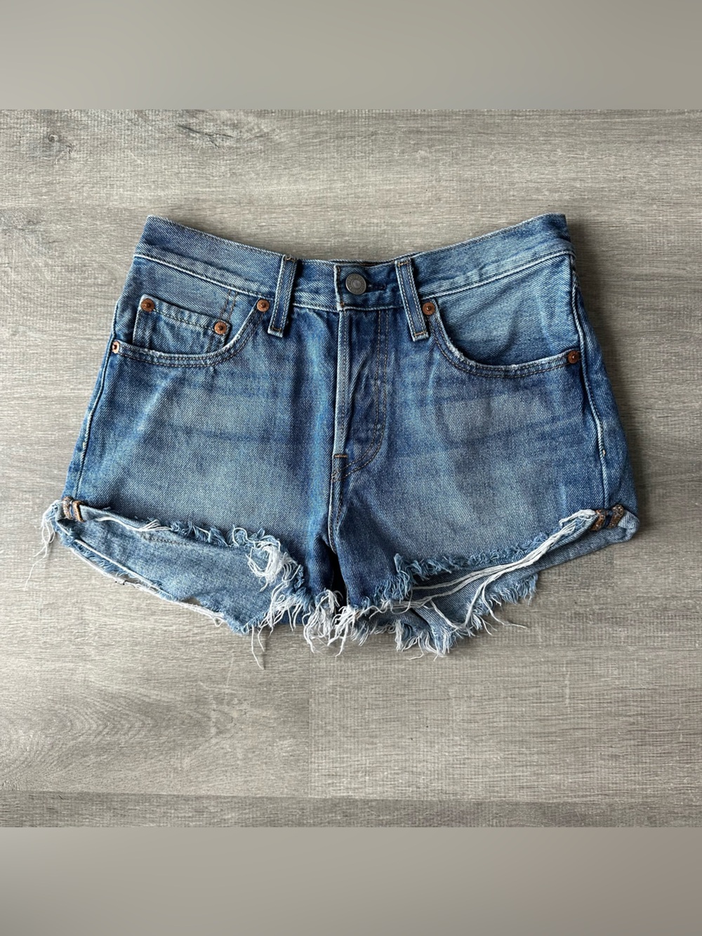 Levi's Premium 501 Original Cutoff Denim Shorts - Washed blue W24